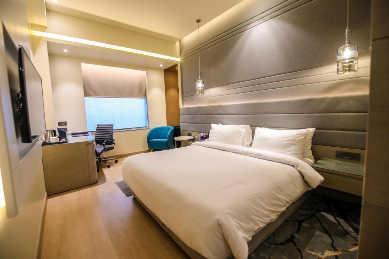 Hotel Radisson Blu Towers Kaushambi Delhi Ncr Ghaziabad Esterno foto Deluxe Room
