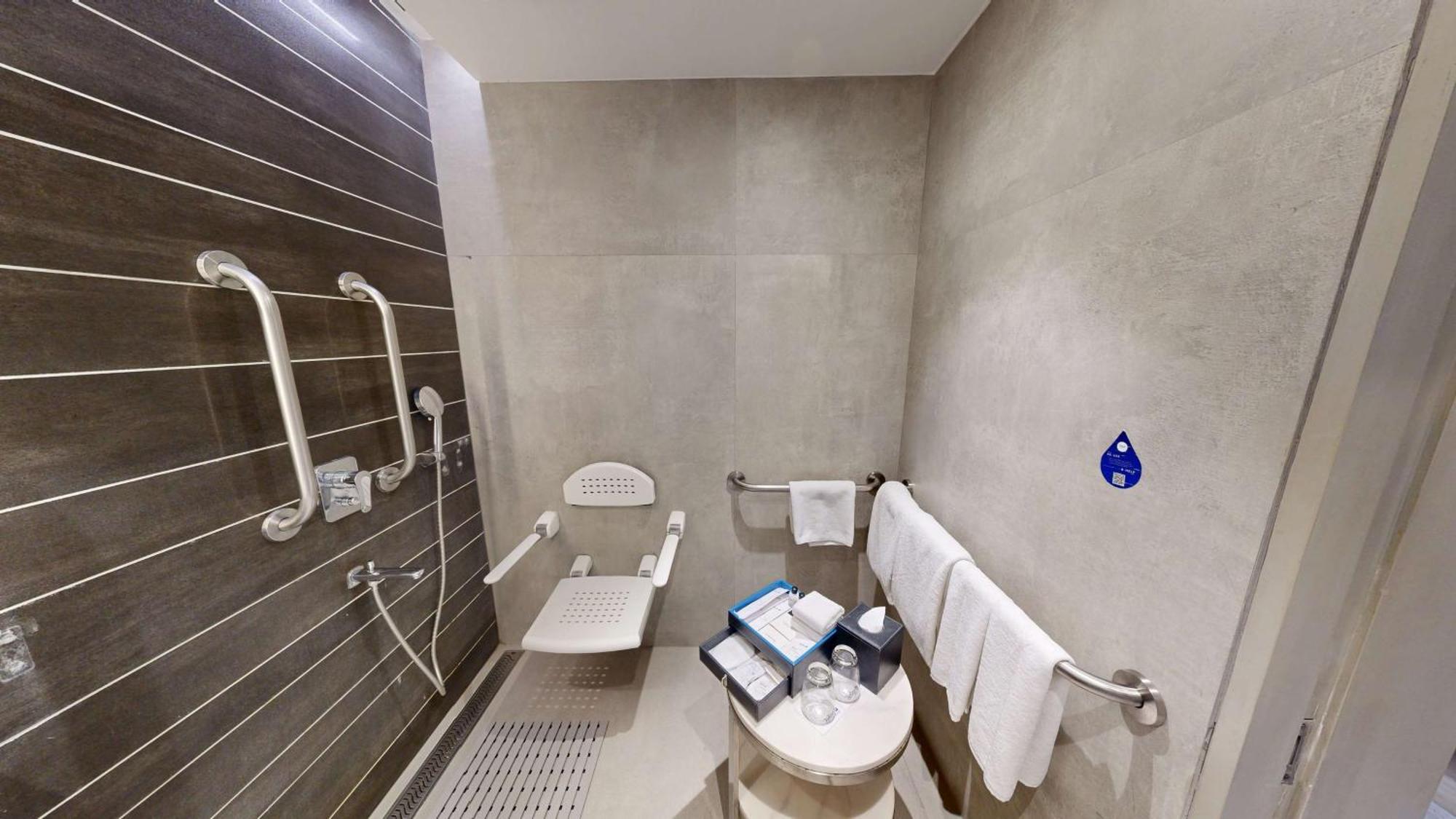 Hotel Radisson Blu Towers Kaushambi Delhi Ncr Ghaziabad Esterno foto